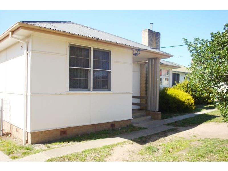 18 Cameron Road, Queanbeyan NSW 2620