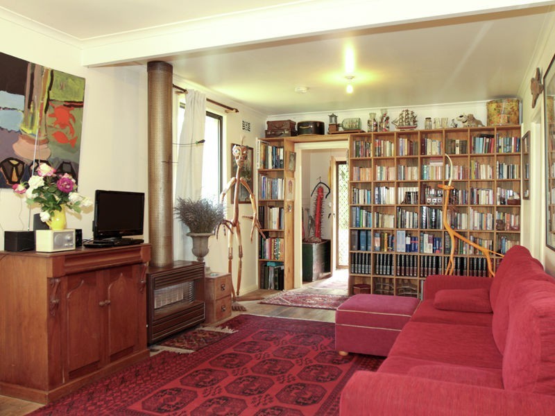 58 Ross Road, Queanbeyan NSW 2620