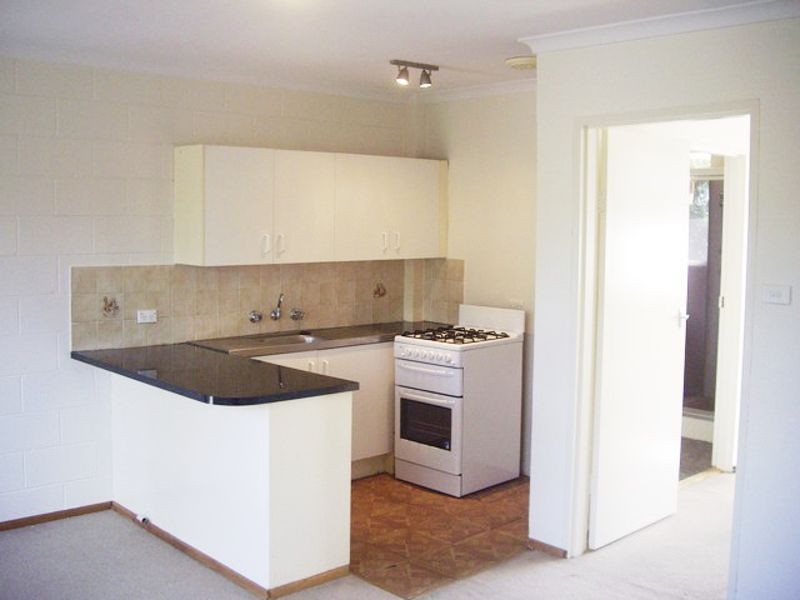 15/10 MacQuoid Street, Queanbeyan NSW 2620