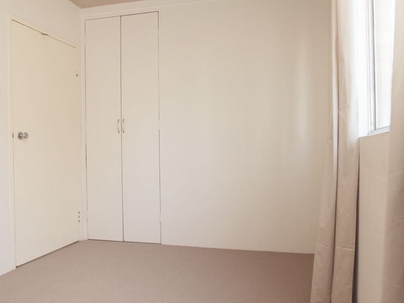 2/104 Henderson Road, Queanbeyan NSW 2620
