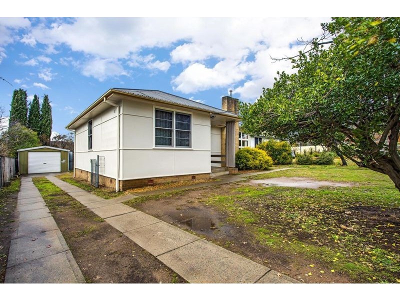 18 Cameron Road, Queanbeyan NSW 2620