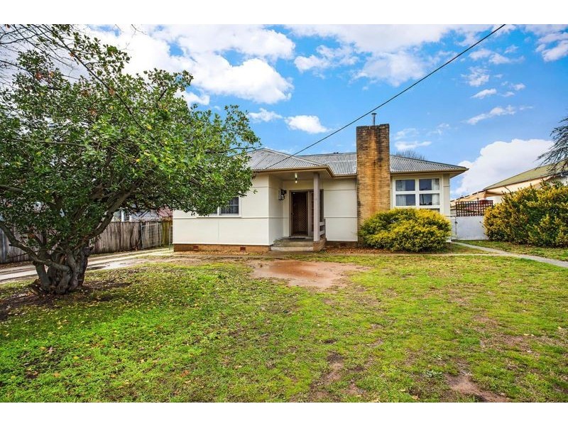 18 Cameron Road, Queanbeyan NSW 2620