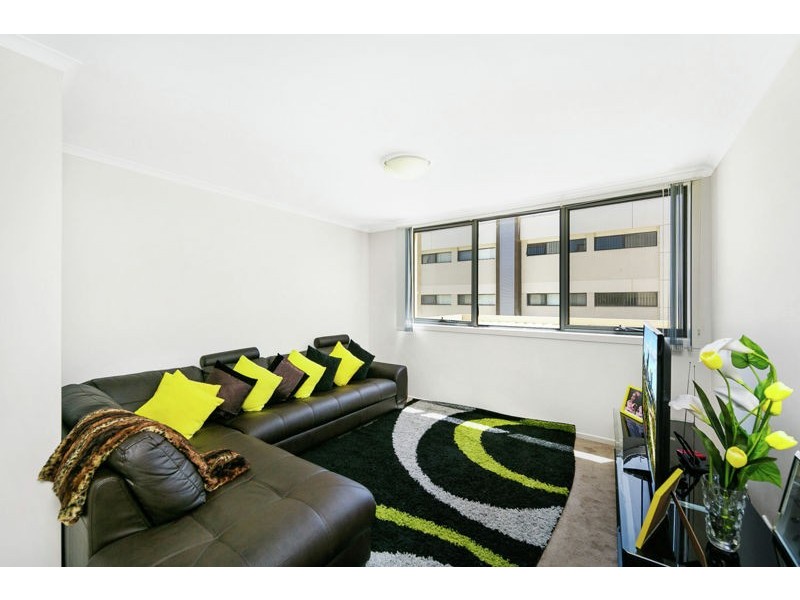 23/90 Derrima Road, Crestwood NSW 2620