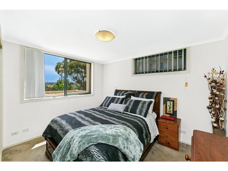 23/90 Derrima Road, Crestwood NSW 2620