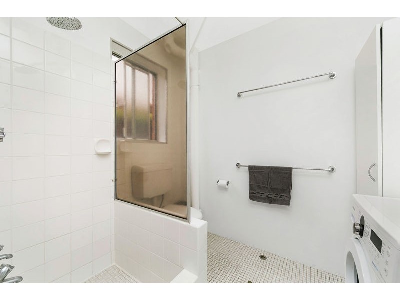 1/5 Adams Street, Queanbeyan West NSW 2620