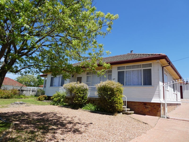 24 Thorpe Avenue, Queanbeyan NSW 2620