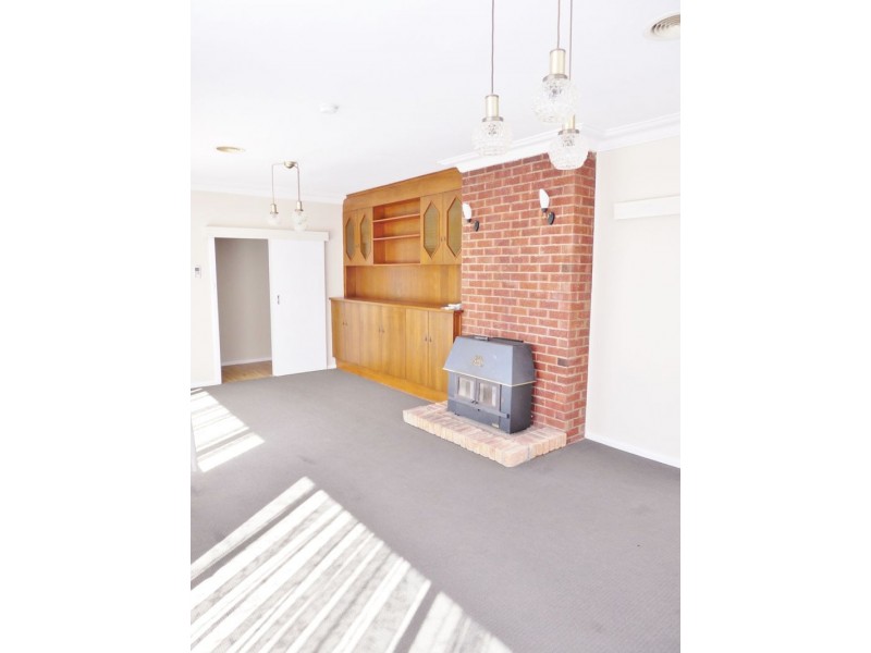24 Thorpe Avenue, Queanbeyan NSW 2620