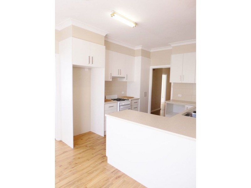 24 Thorpe Avenue, Queanbeyan NSW 2620