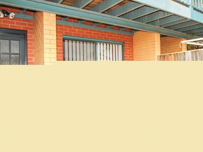 2/111 Uriarra Road, Queanbeyan NSW 2620