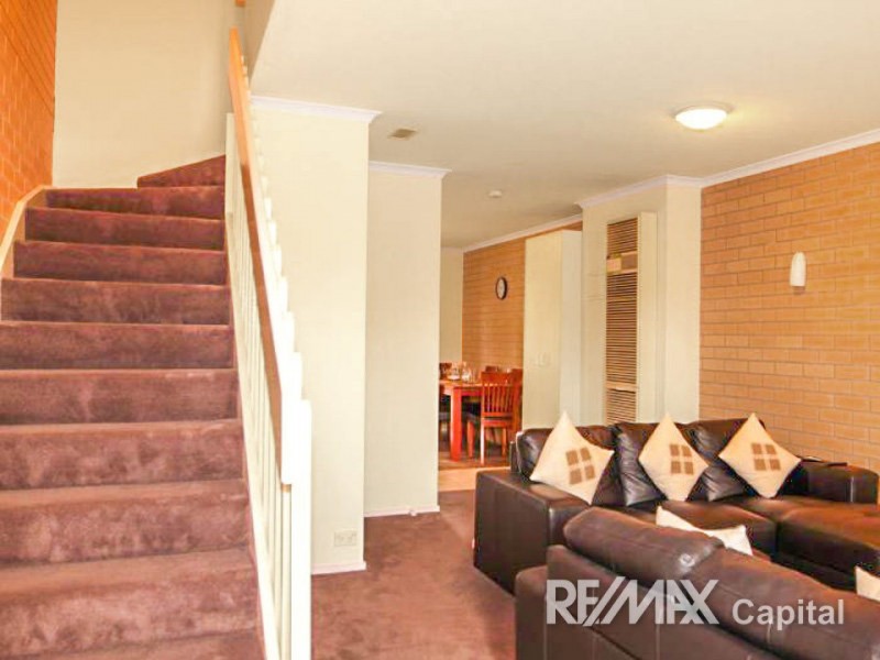 2/111 Uriarra Road, Queanbeyan NSW 2620