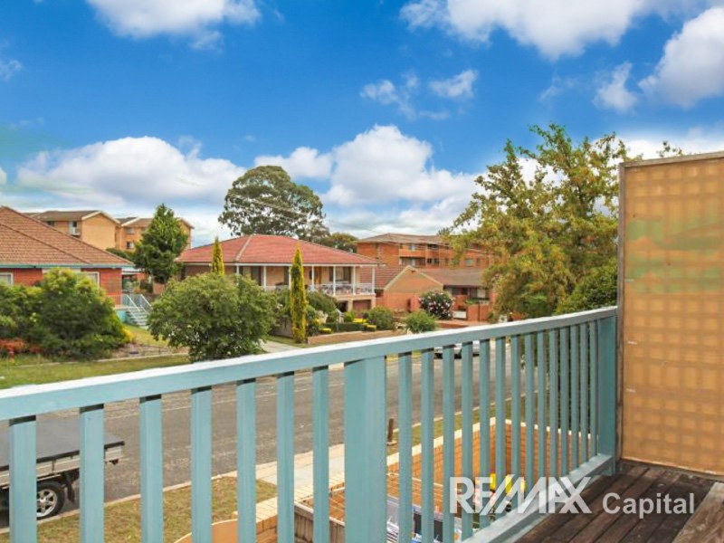 2/111 Uriarra Road, Queanbeyan NSW 2620