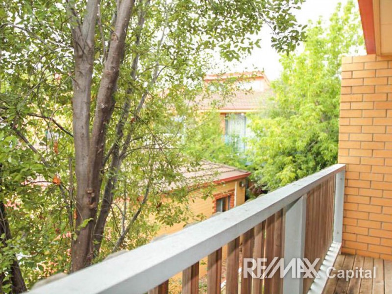 2/111 Uriarra Road, Queanbeyan NSW 2620