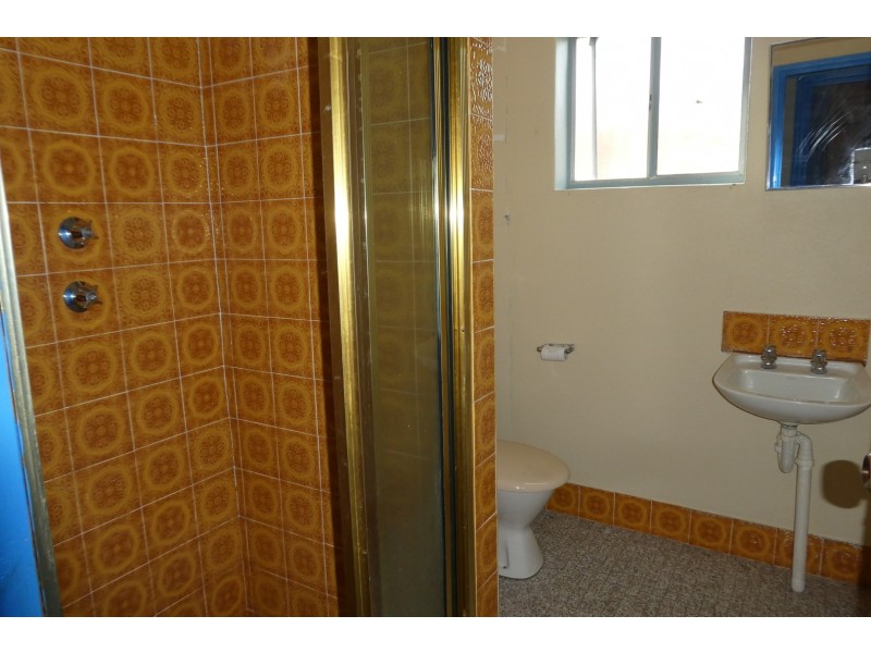 1/25 Macquoid Street, Queanbeyan NSW 2620