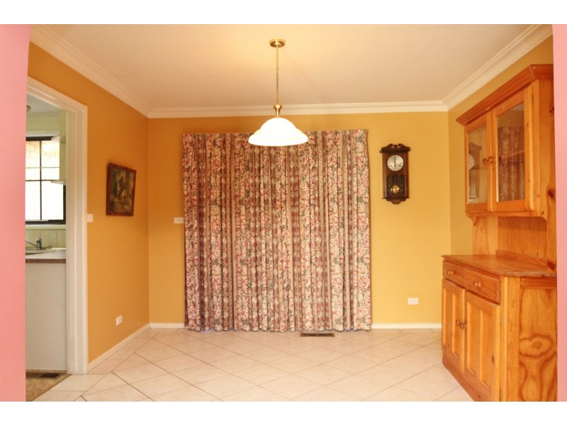 43 Cameron Road, Queanbeyan NSW 2620