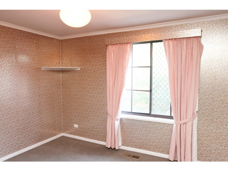 43 Cameron Road, Queanbeyan NSW 2620