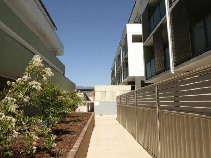 13/4 Ross Road, Queanbeyan NSW 2620