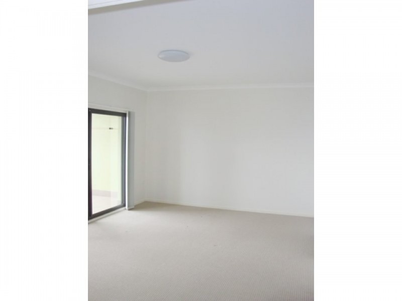 13/4 Ross Road, Queanbeyan NSW 2620