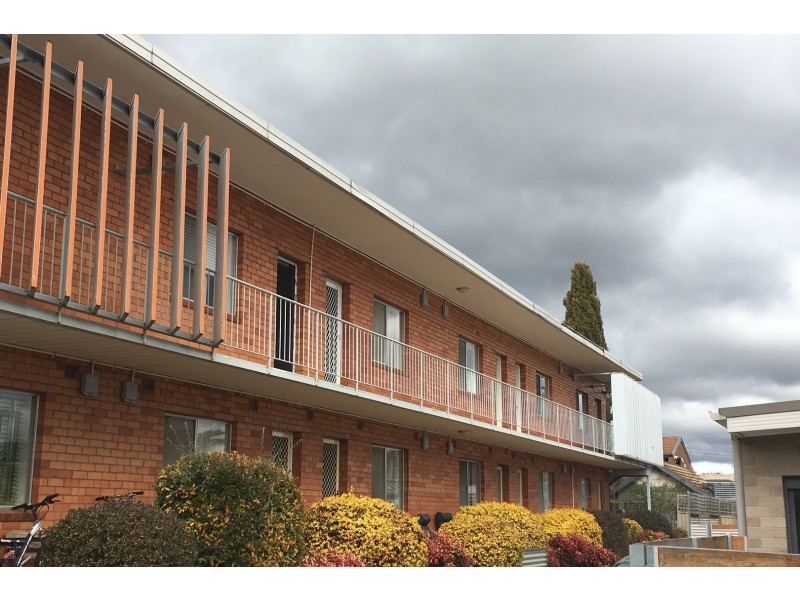 4/20 Charles Street, Queanbeyan NSW 2620