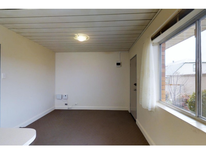 4/20 Charles Street, Queanbeyan NSW 2620