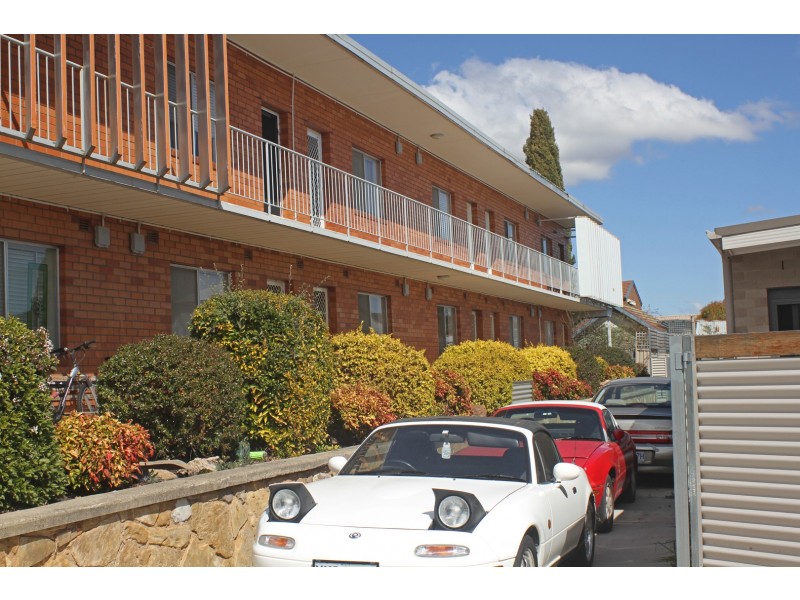 4/20 Charles Street, Queanbeyan NSW 2620