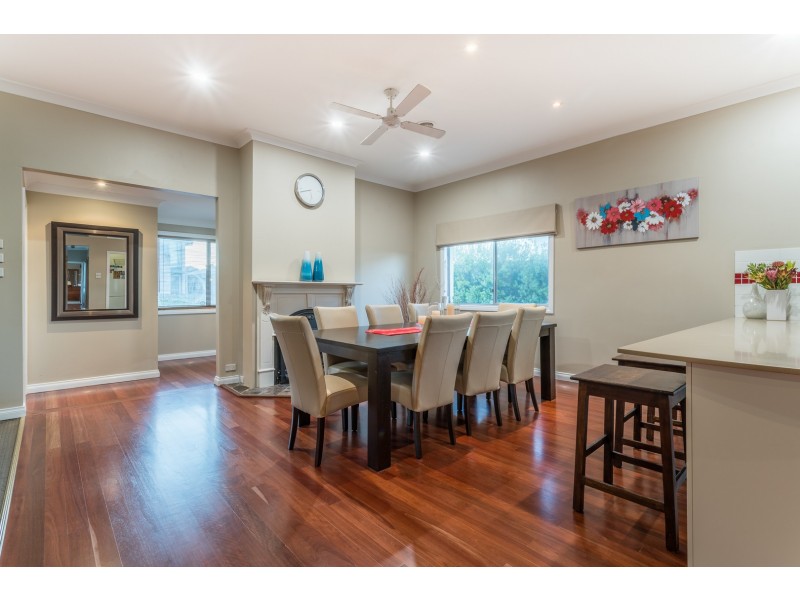 64 Ross Road, Queanbeyan NSW 2620