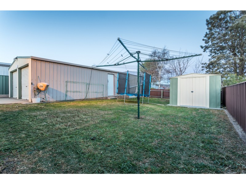 64 Ross Road, Queanbeyan NSW 2620