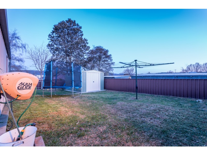 64 Ross Road, Queanbeyan NSW 2620