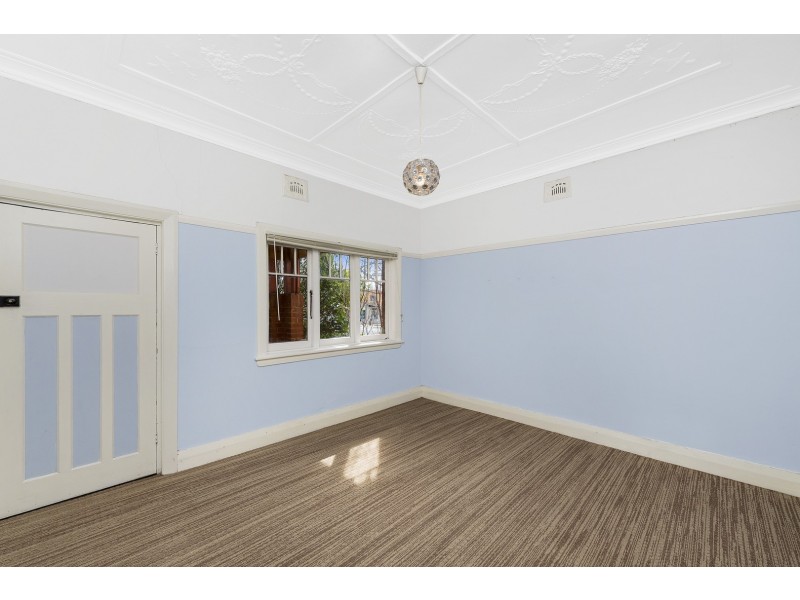 36 Cooma Street, Queanbeyan NSW 2620