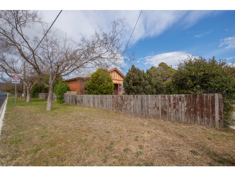 36 Cooma Street, Queanbeyan NSW 2620
