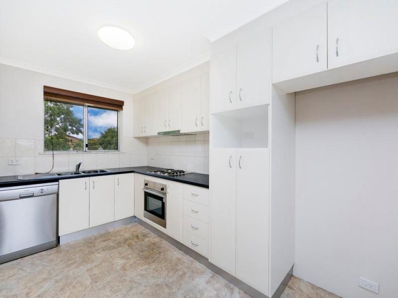 18/15 Crest Road, Queanbeyan NSW 2620