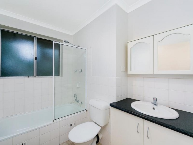 18/15 Crest Road, Queanbeyan NSW 2620