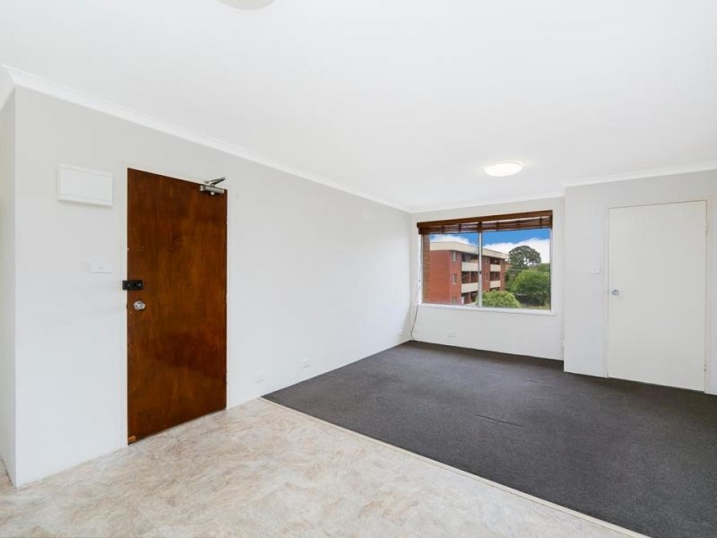 18/15 Crest Road, Queanbeyan NSW 2620