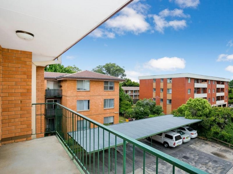 18/15 Crest Road, Queanbeyan NSW 2620
