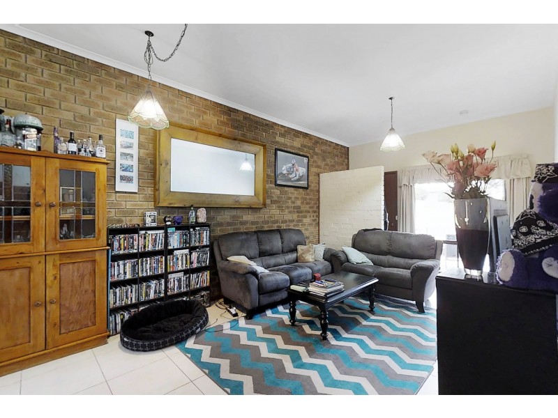 4/9 Hybon Avenue, Queanbeyan NSW 2620