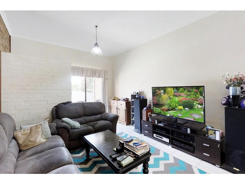 4/9 Hybon Avenue, Queanbeyan NSW 2620