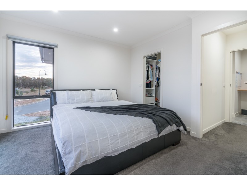 2 Wallabalooa Street, Ngunnawal ACT 2913
