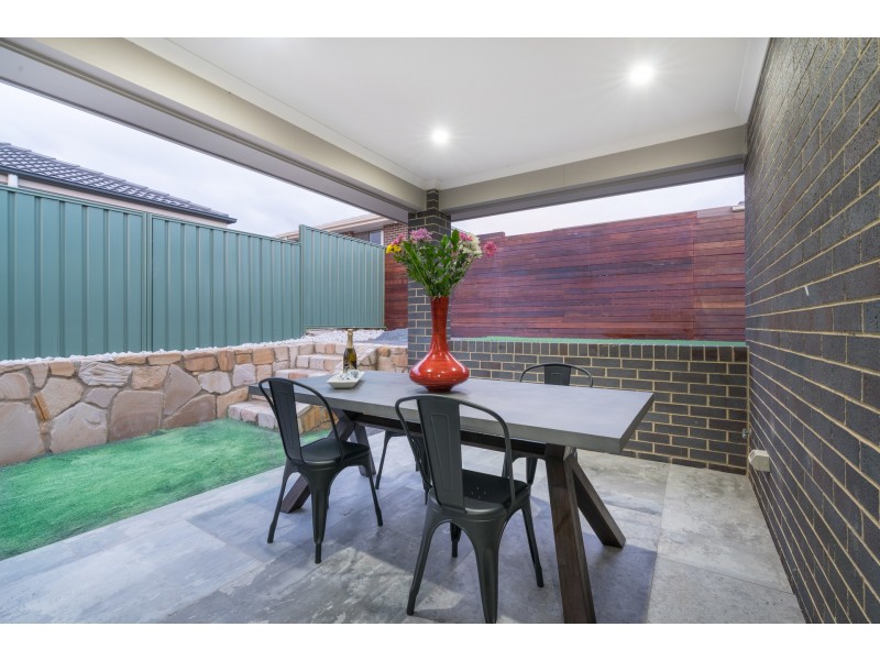 2 Wallabalooa Street, Ngunnawal ACT 2913