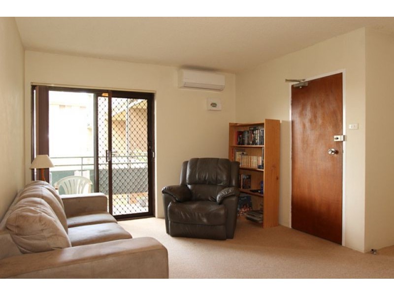 13/12 King Street, Queanbeyan NSW 2620
