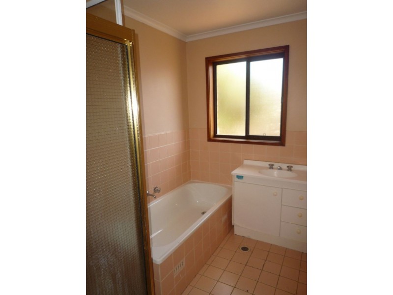 1/15 Morton Street, Queanbeyan NSW 2620