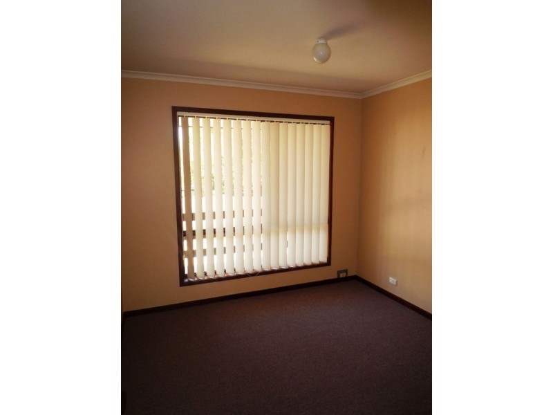 1/15 Morton Street, Queanbeyan NSW 2620