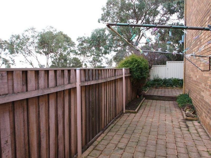 4/9 Hybon Avenue, Queanbeyan NSW 2620