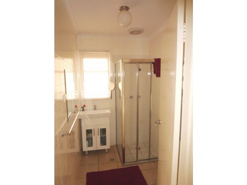 1/18 Gilmore Place, Queanbeyan NSW 2620