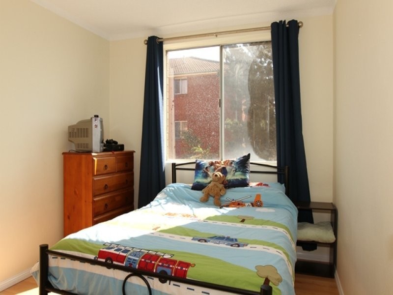 5/34 Uriarra Road, Queanbeyan NSW 2620