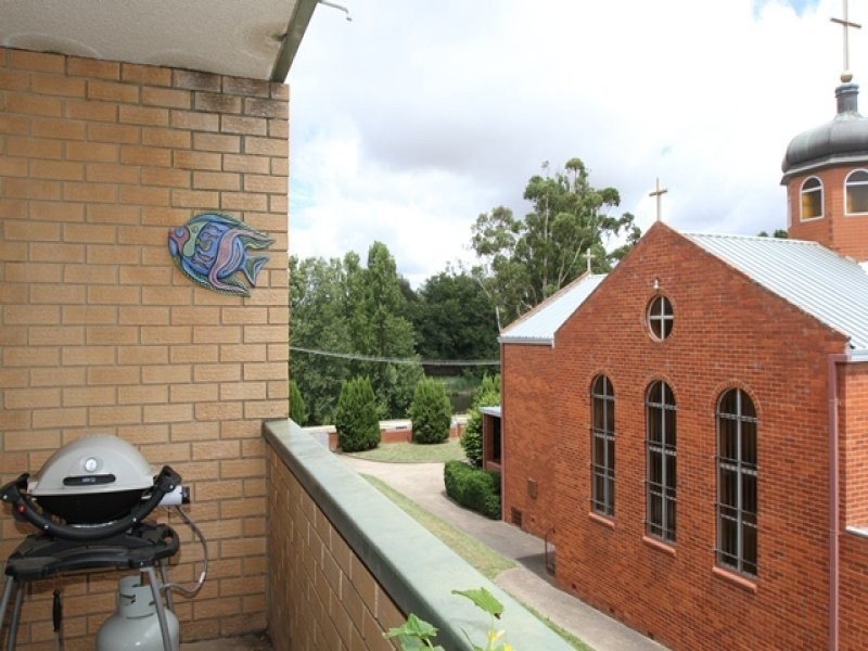 14/30 Trinculo Pl, Queanbeyan NSW 2620