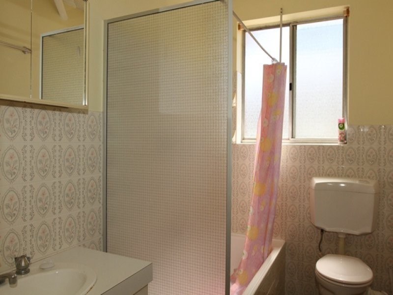 7/4 Mowatt Street, Queanbeyan East NSW 2620