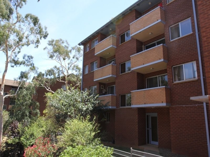 7/4 Mowatt Street, Queanbeyan East NSW 2620