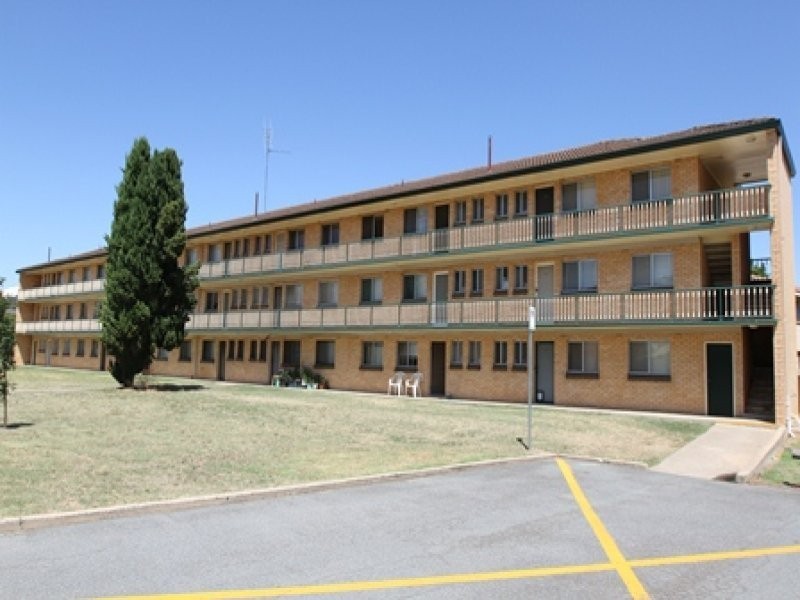 11/7 Brook Street, Queanbeyan NSW 2620