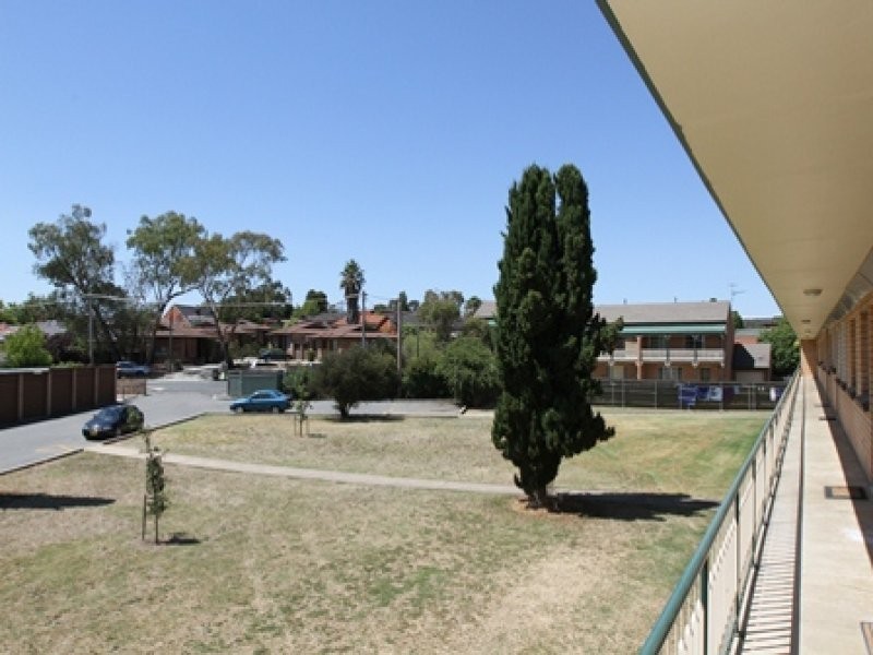 11/7 Brook Street, Queanbeyan NSW 2620