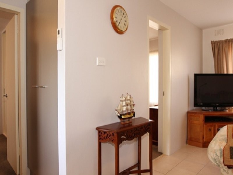 11/7 Brook Street, Queanbeyan NSW 2620