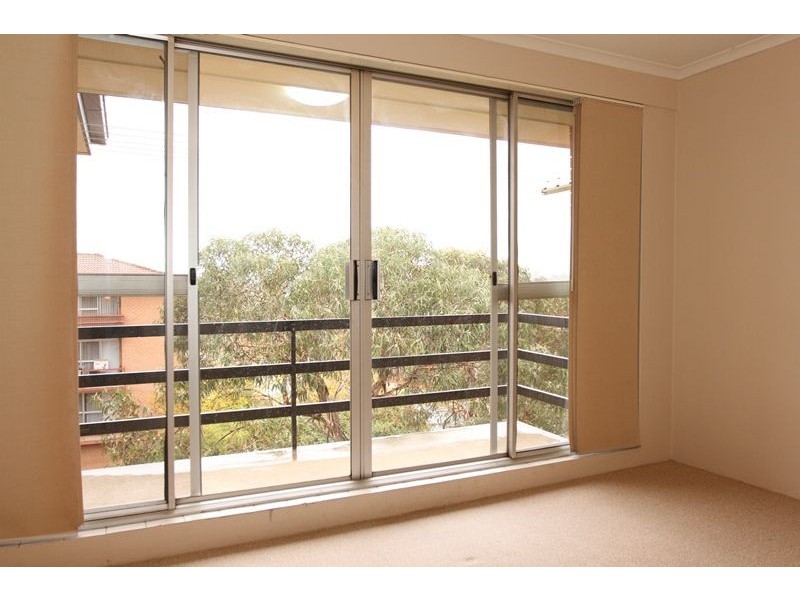 3/102 Henderson Road, Queanbeyan NSW 2620